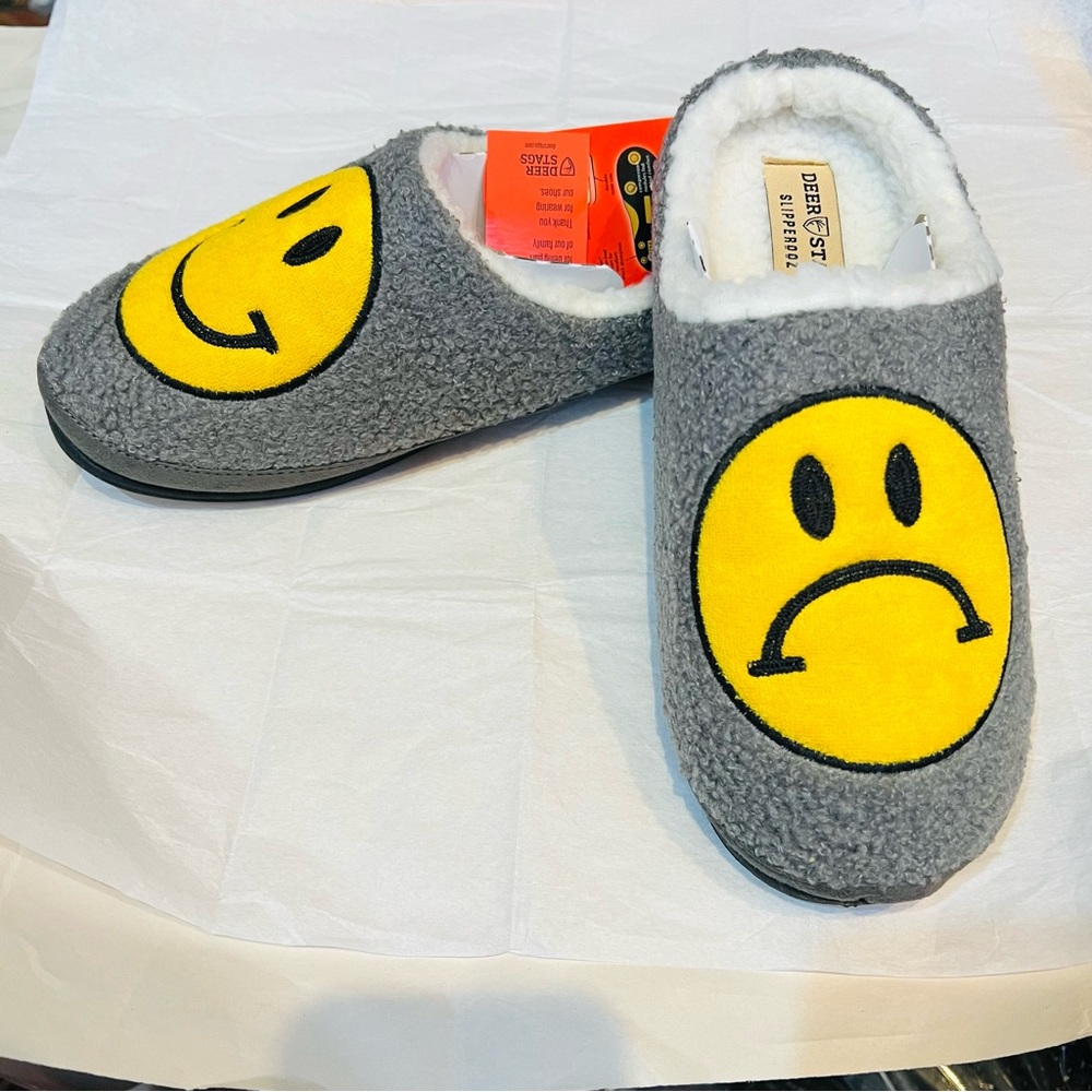 Unisex DEER STAGS Faux Shearling Emoji Design Slippers Size 9 New In Box